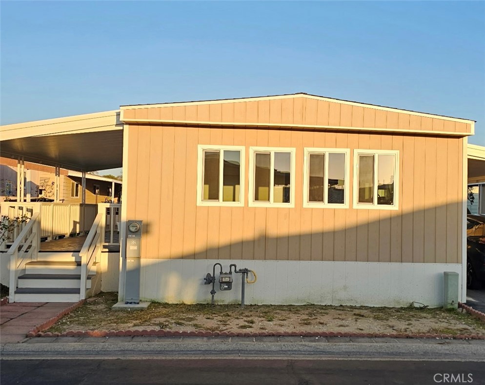 7700 LAMPSON Avenue 52