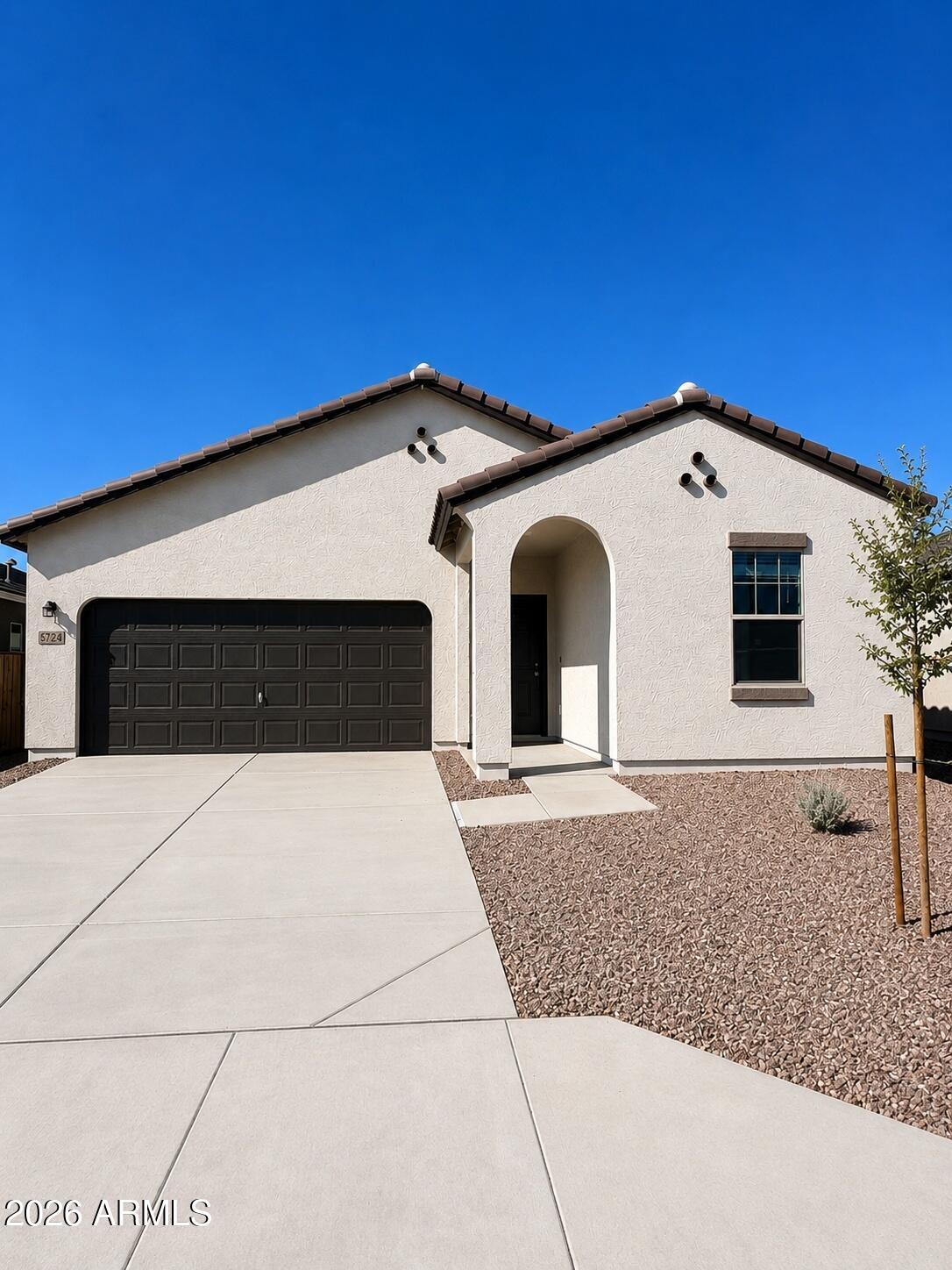 5724 E HORNBLENDE Way, San Tan Valley, AZ 85143