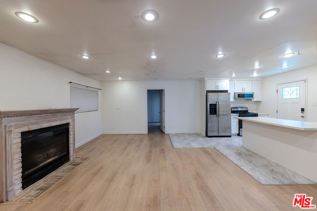 837 Sunset Avenue