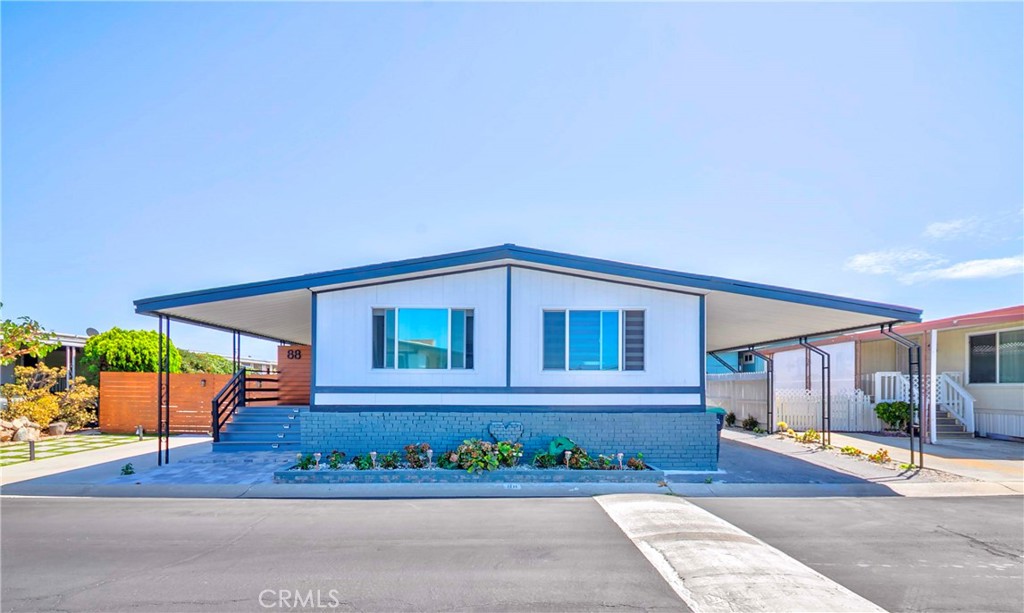 1065 Lomita Boulevard 88