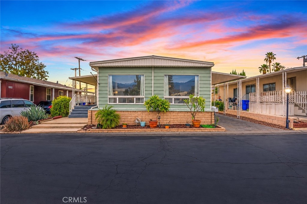 2692 E Highland Avenue 127