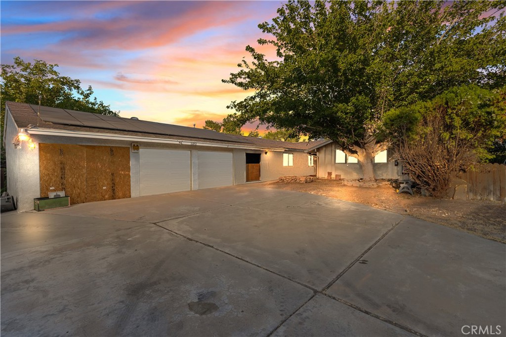 16092 Lakewood Place