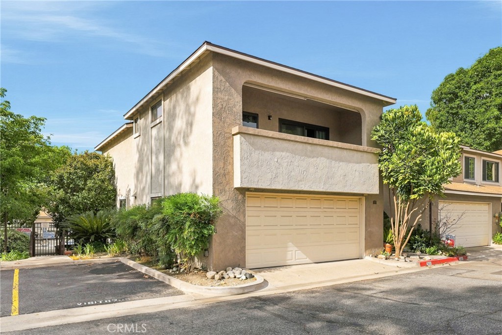 563 Wayland Court