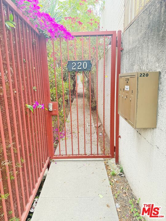 220 N Louise Street C