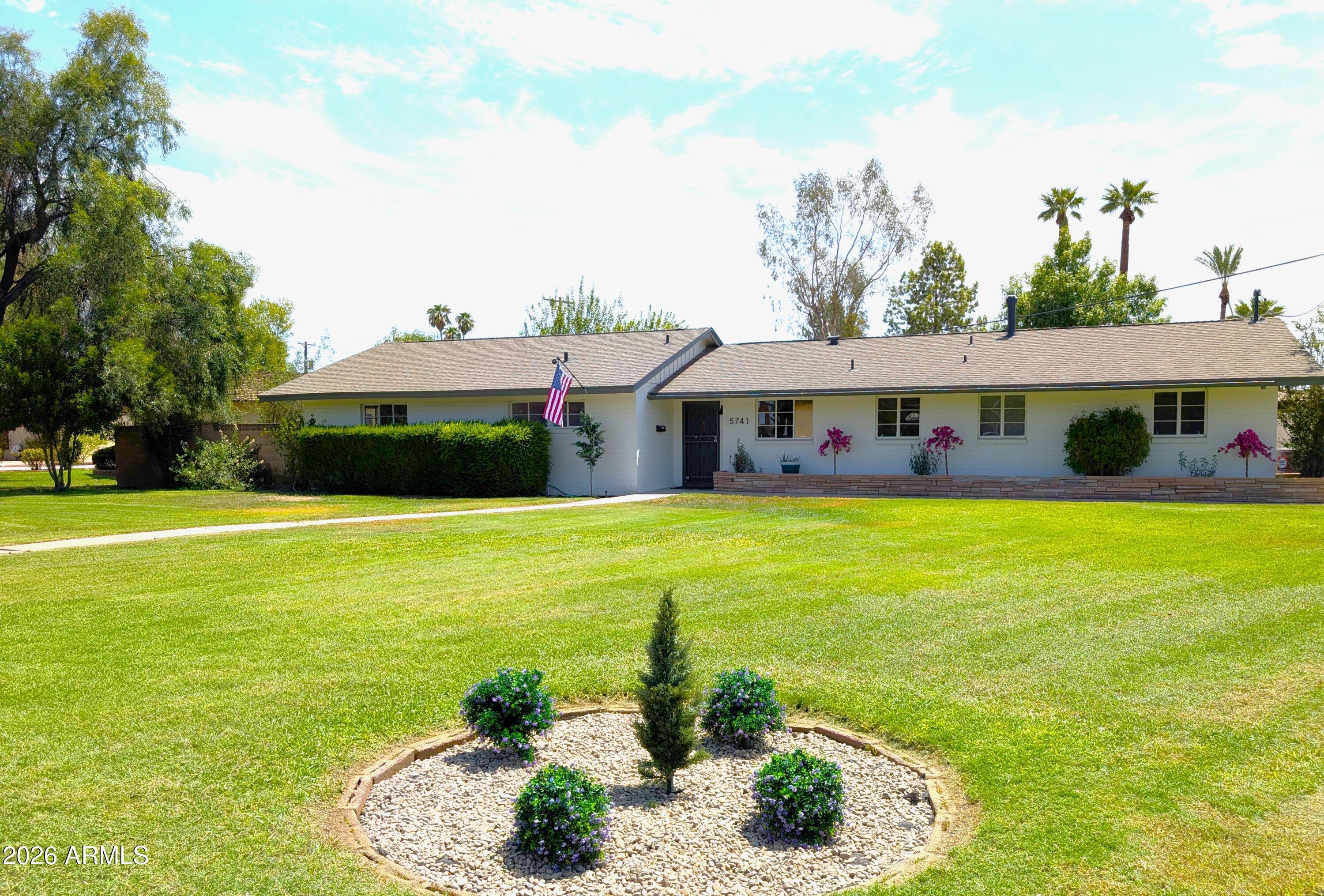 5741 W HARMONT Drive, Glendale, AZ 85302