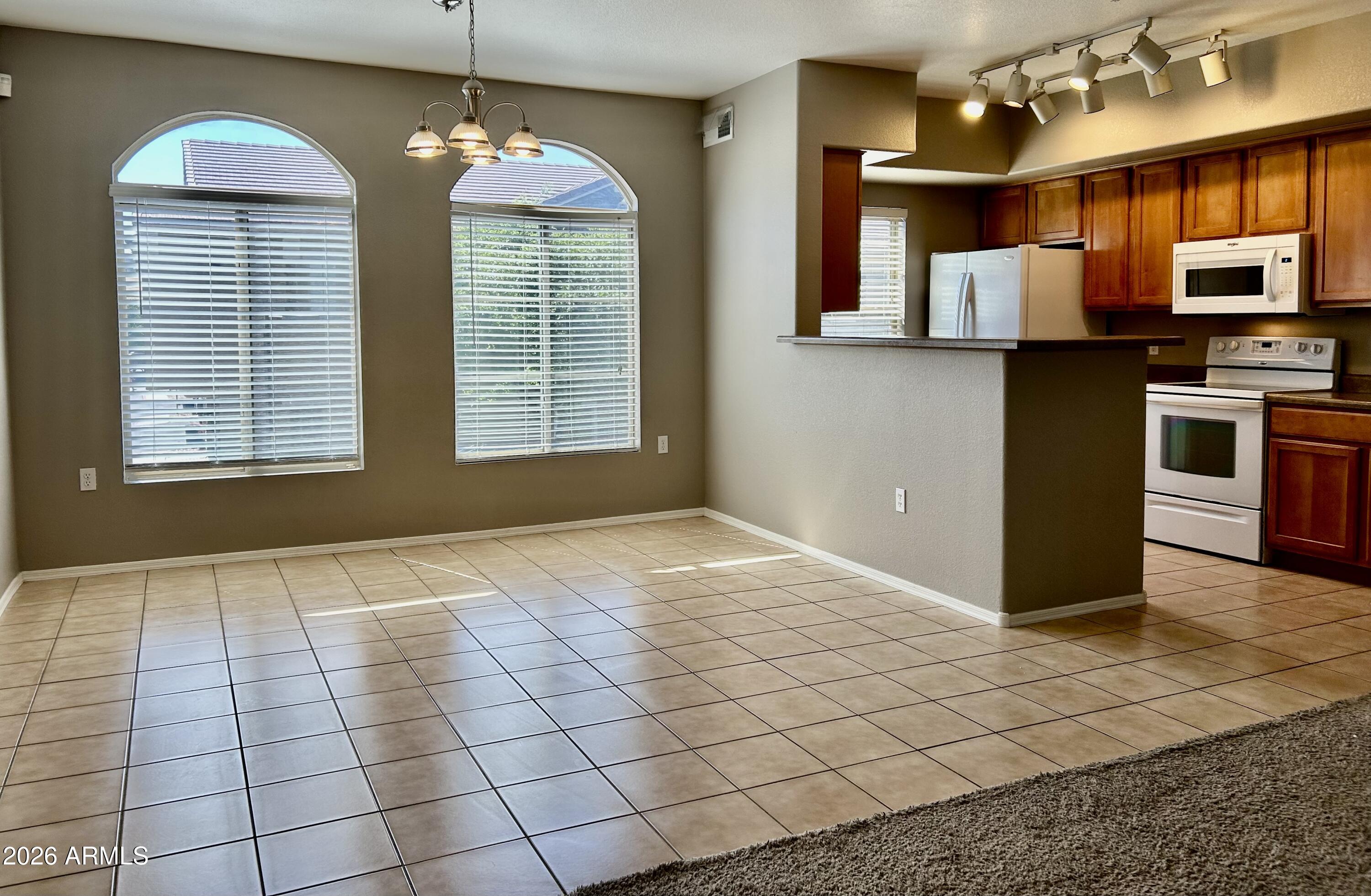 2402 E 5TH Street 1555, Tempe, AZ 85288