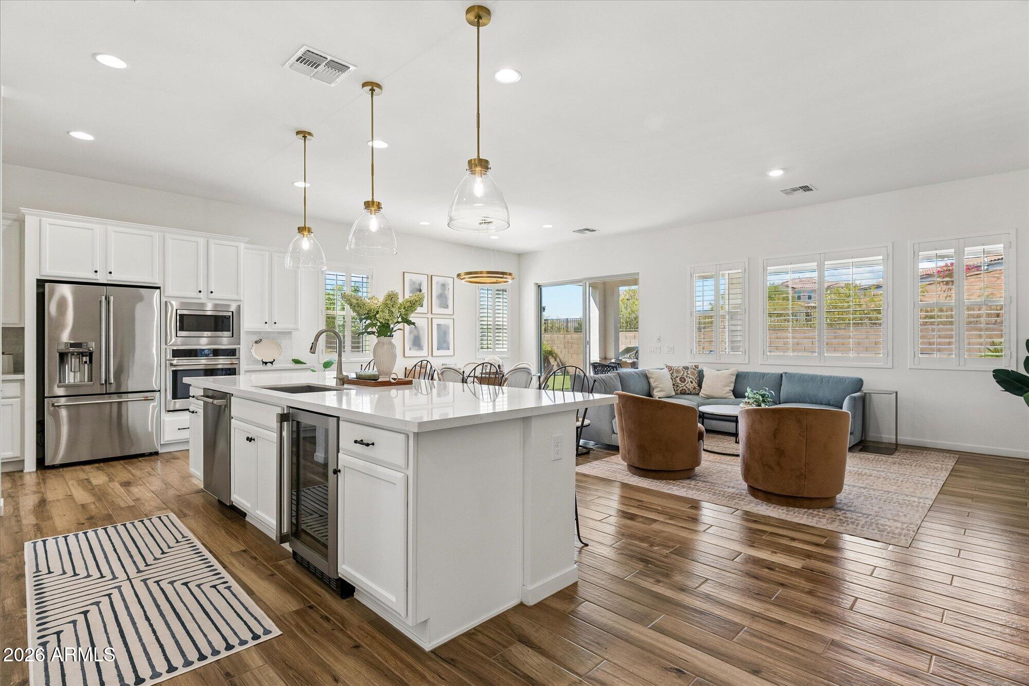 1816 E FALLEN LEAF Lane, Phoenix, AZ 85024