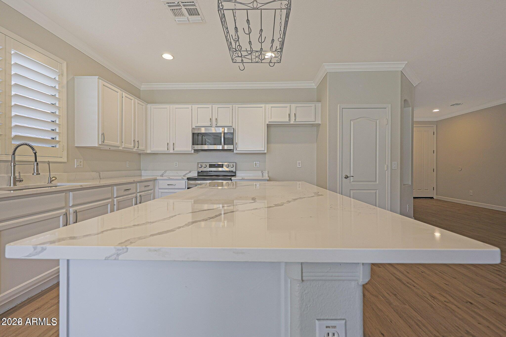20297 N 93RD Avenue, Peoria, AZ 85382