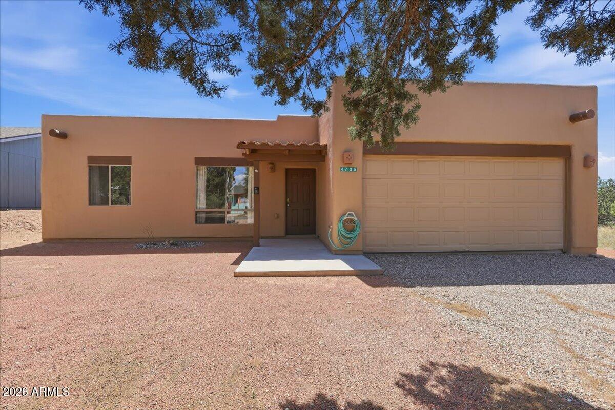 4735 E Valley Lane, Rimrock, AZ 86335