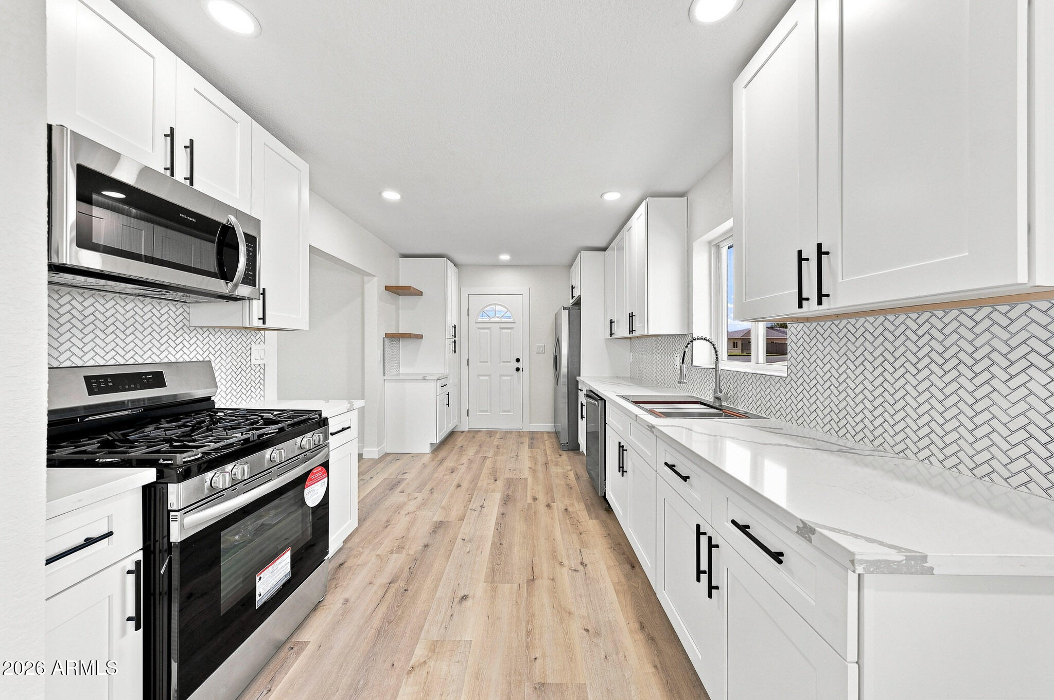 2053 W HAZELWOOD Street, Phoenix, AZ 85015
