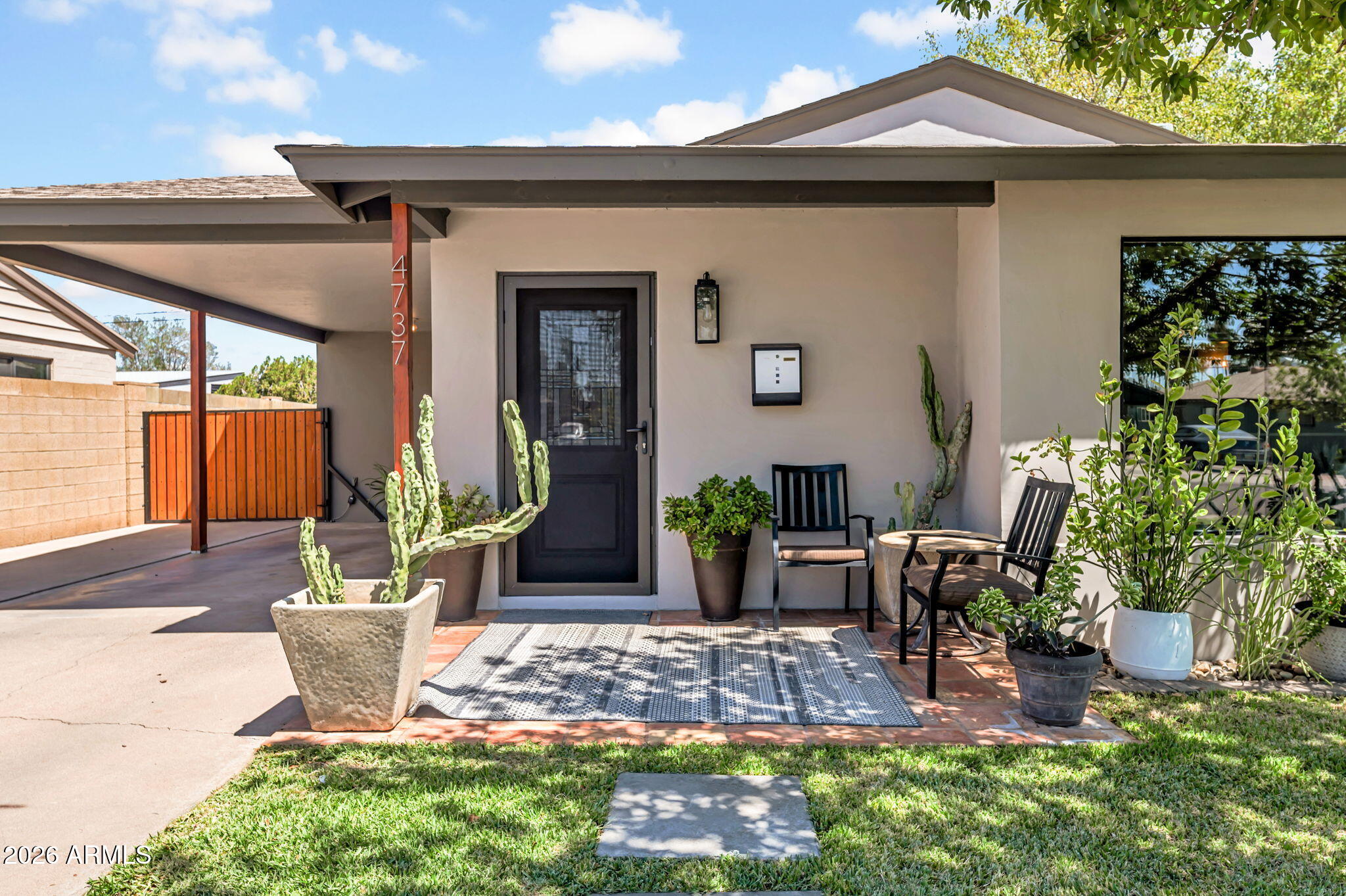 4737 N 14TH Avenue, Phoenix, AZ 85013