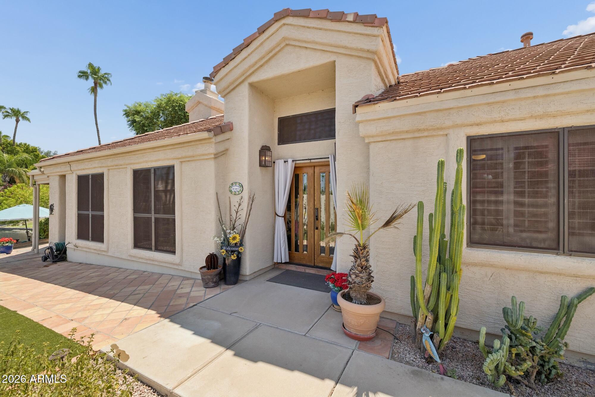 1405 W LAKE MIRAGE Court, Gilbert, AZ 85233