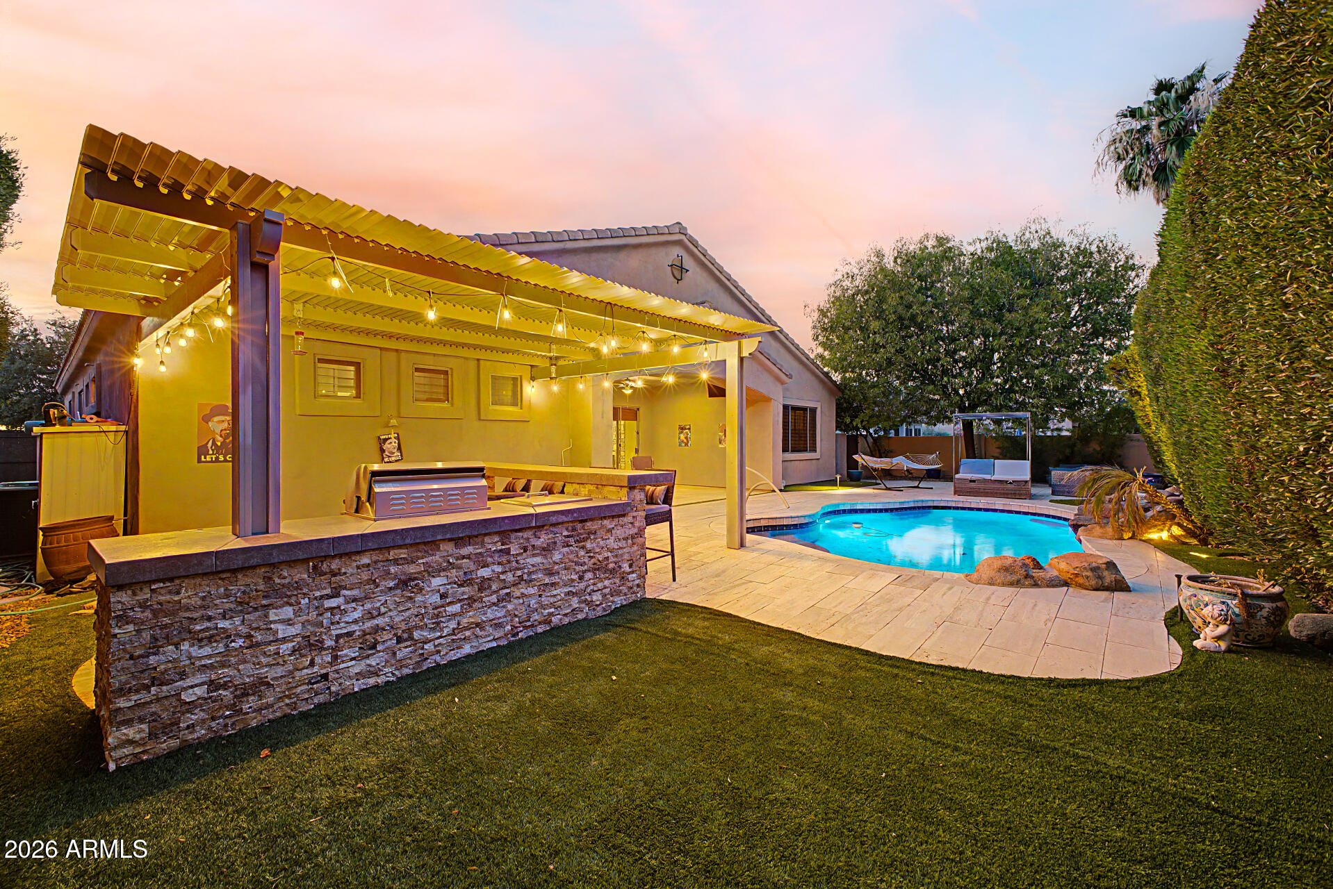 65 S PRESIDIO Drive, Gilbert, AZ 85233