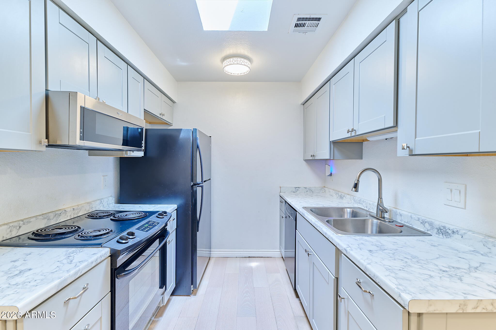 9027 W ELM Street 7, Phoenix, AZ 85037