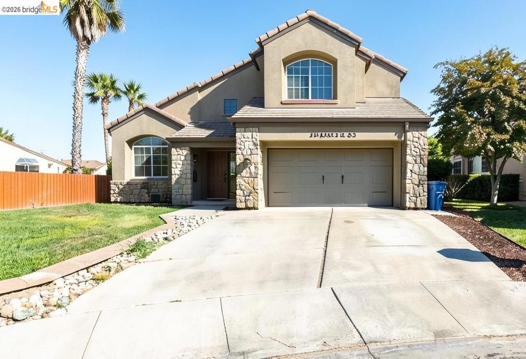 2413 Santa Cruz Ct