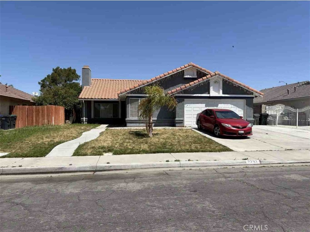 2737 La Vida Drive