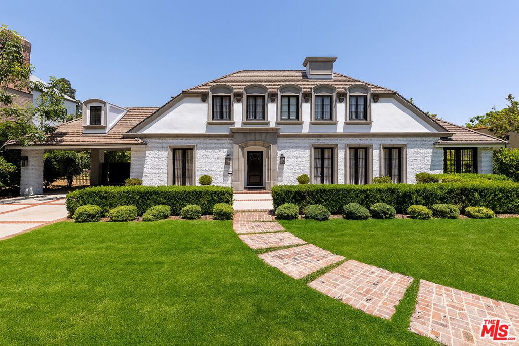 908 N Rexford Drive