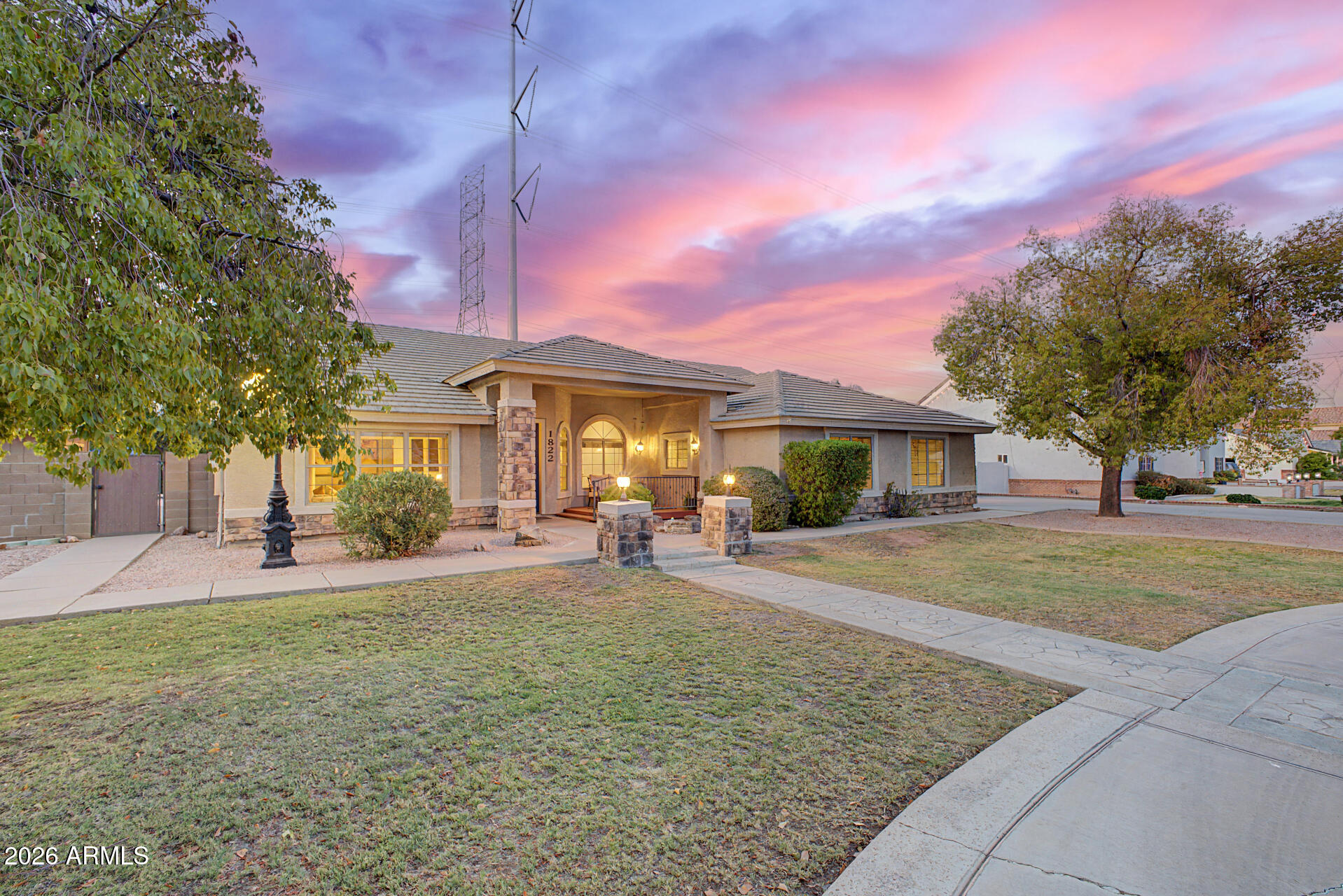 1822 E LEXINGTON Avenue, Gilbert, AZ 85234