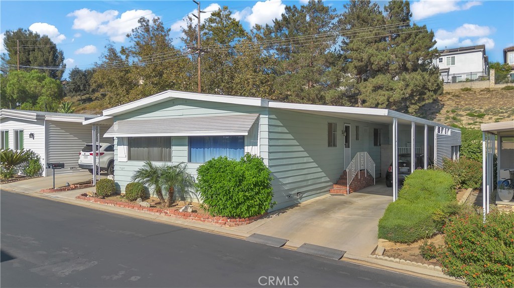 3720 Lake Grove Dr.