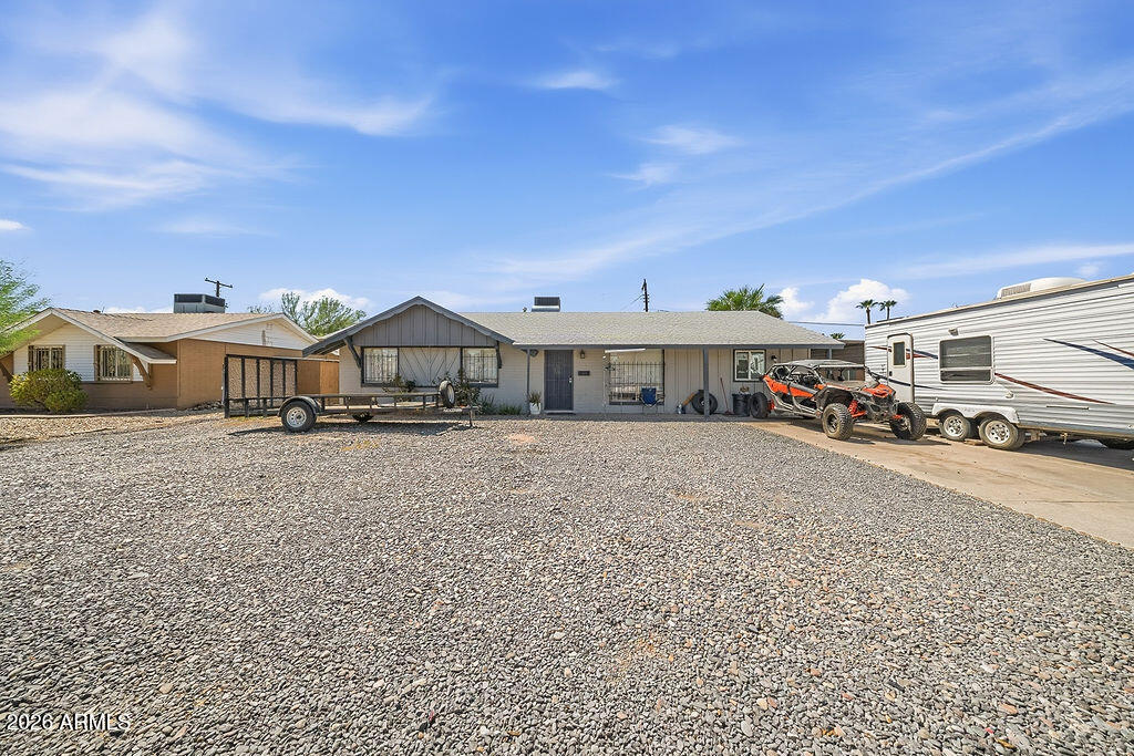 3619 W ORANGEWOOD Avenue, Phoenix, AZ 85051