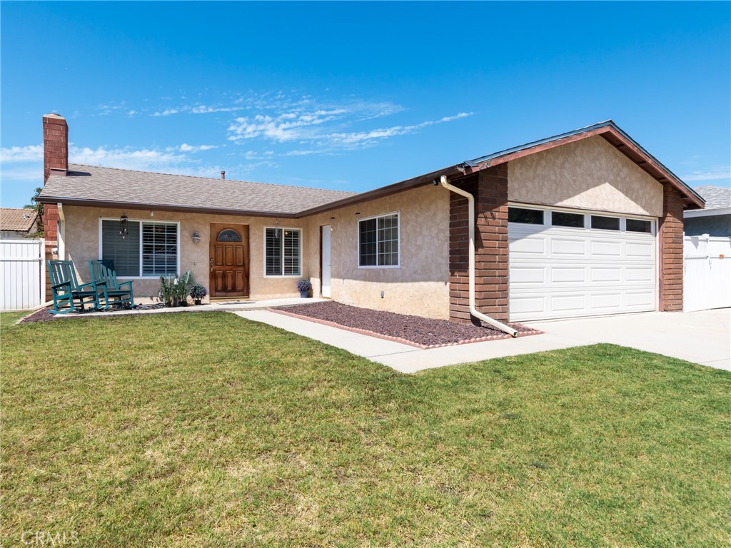 13596 Van Horn Circle W