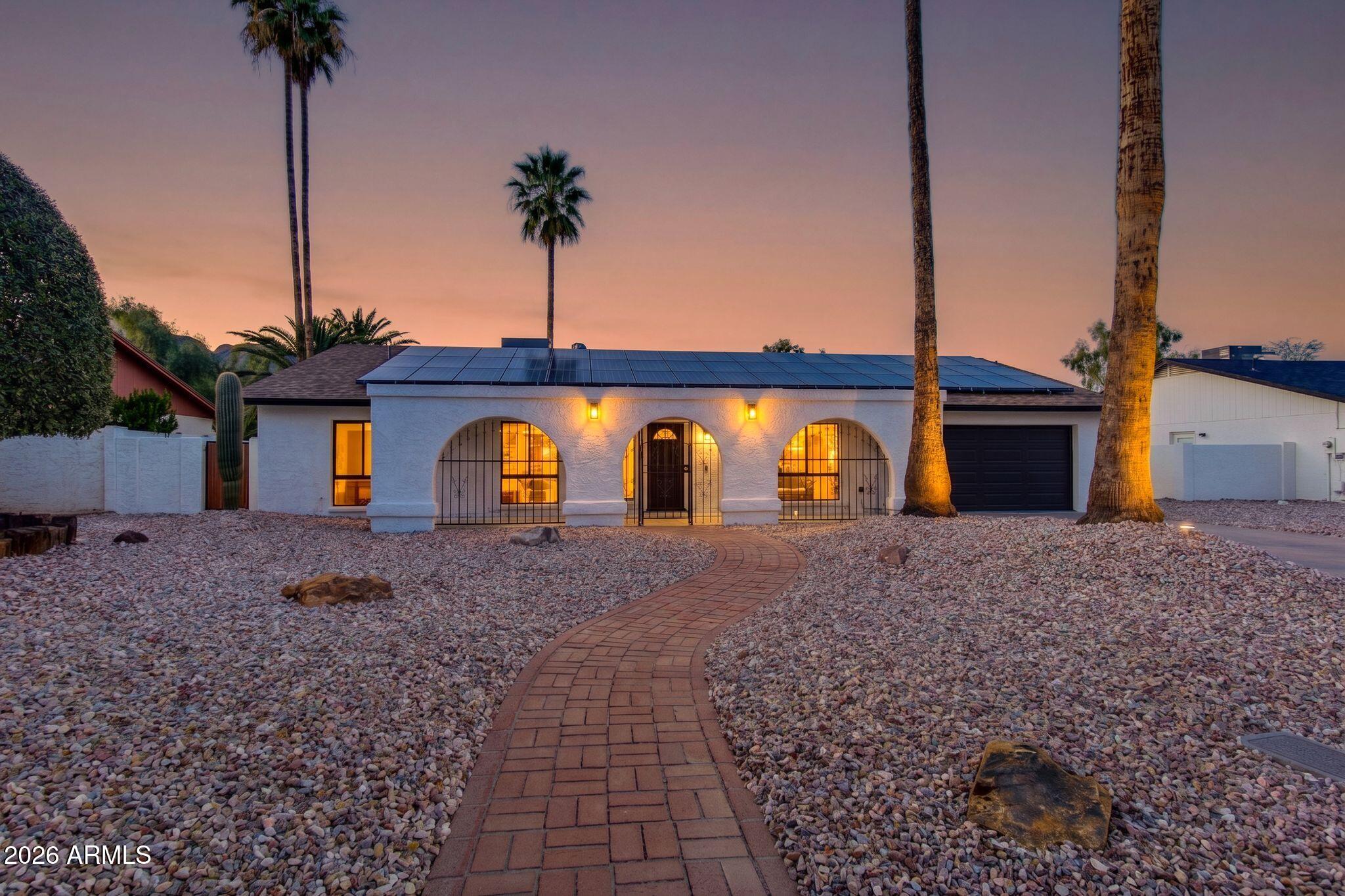 2324 E CORTEZ Street, Phoenix, AZ 85028