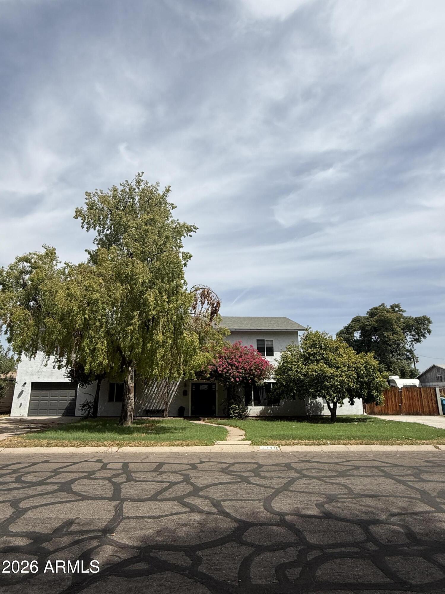 2340 W SOLANO Drive, Phoenix, AZ 85015