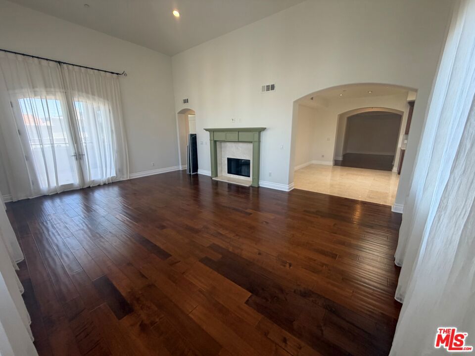 12050 Guerin Street 401
