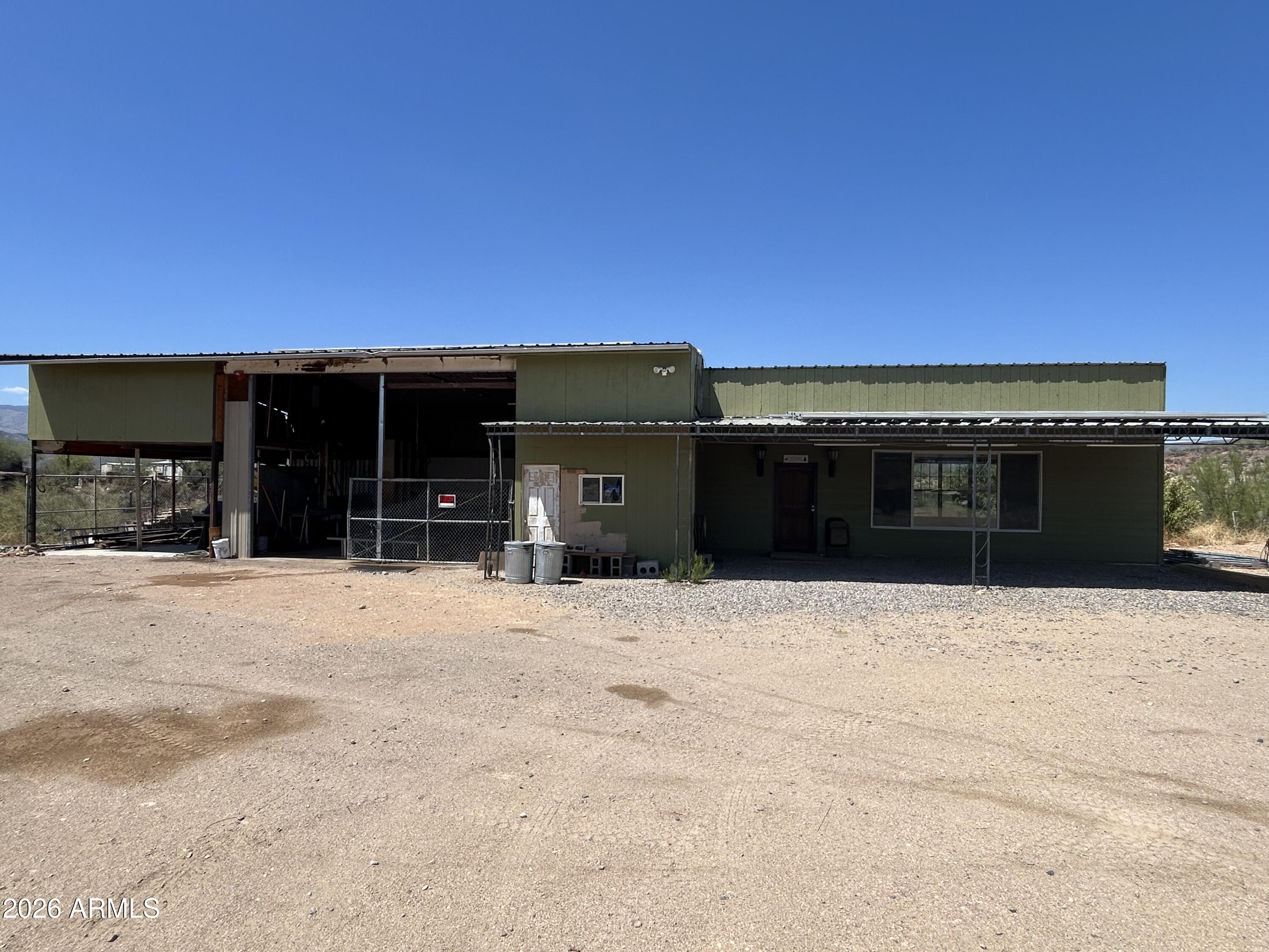 33990 S OLD MUD SPRINGS Road, Black Canyon City, AZ 85324