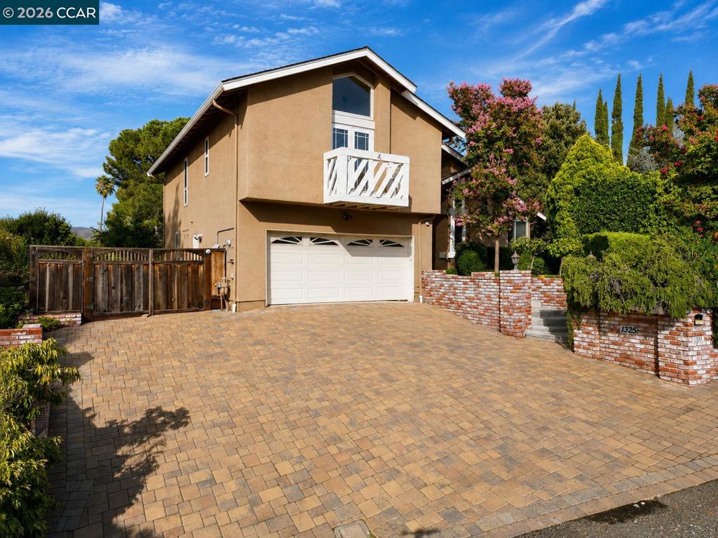 1325 New Hampshire Dr