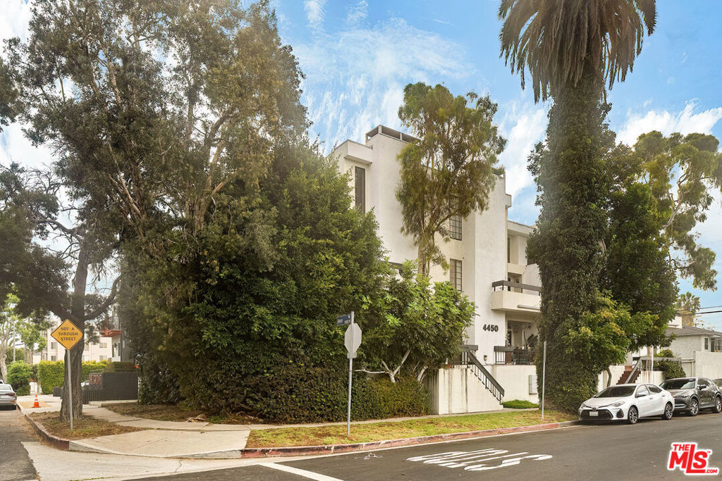 4450 Kensington Road 8