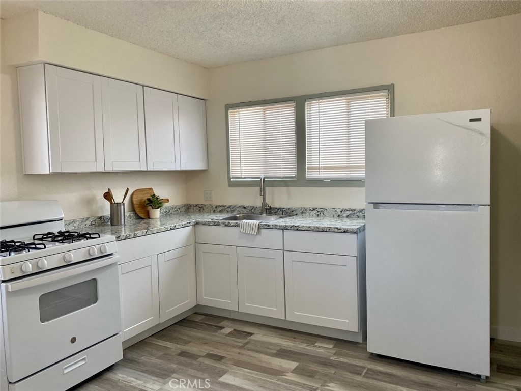 118 E Gardena