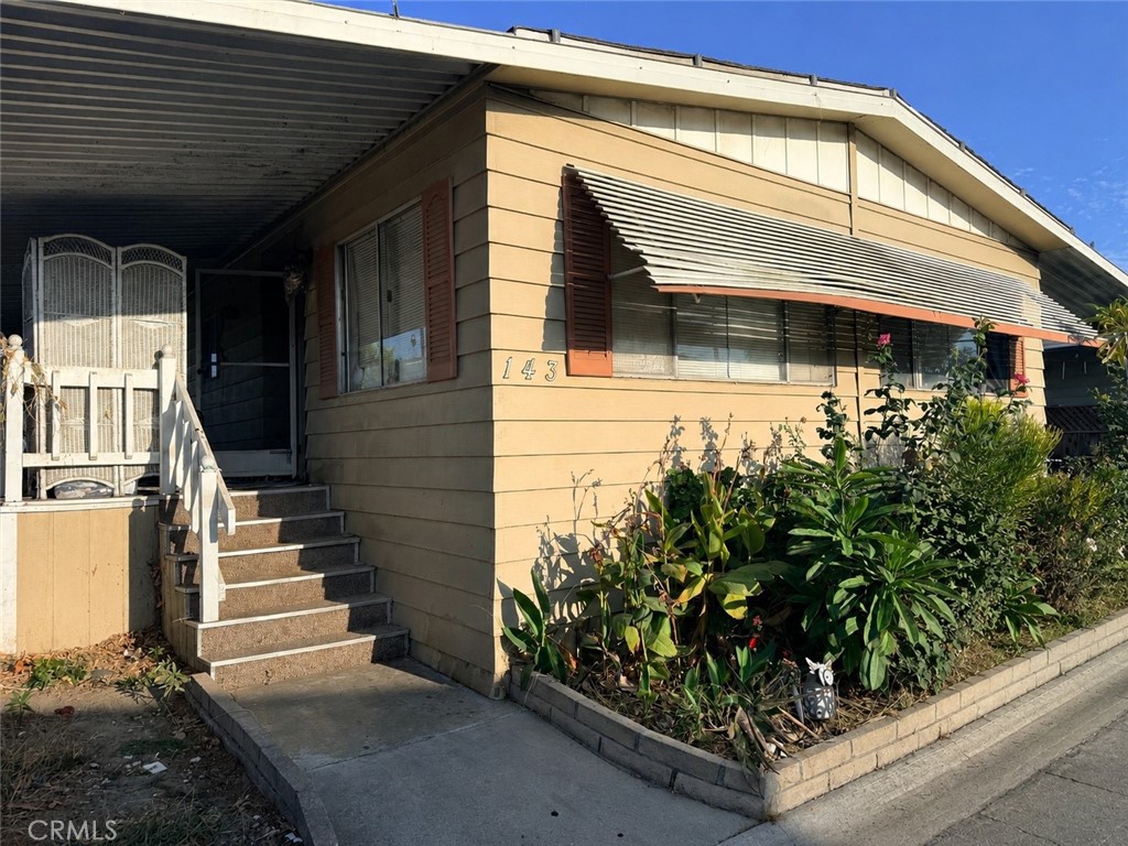 3595 Santa Fe Avenue 143