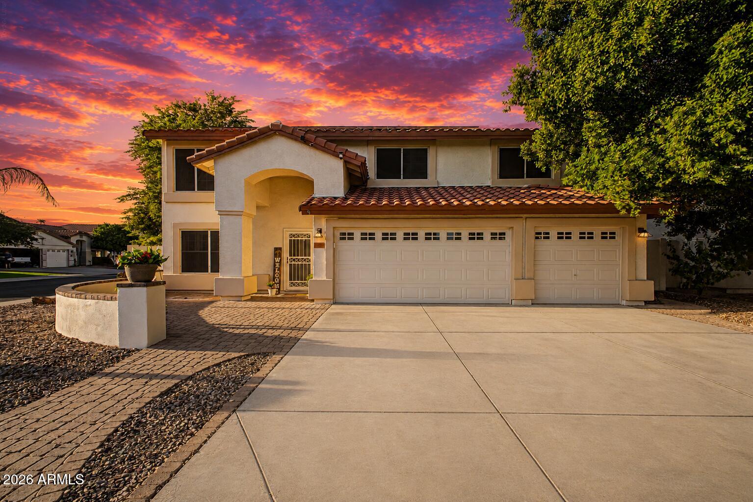 5796 W WINDROSE Drive, Glendale, AZ 85304