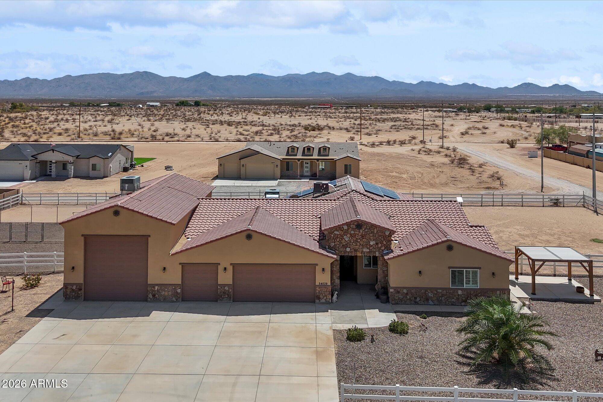24039 W Cavedale Drive, Wittmann, AZ 85361
