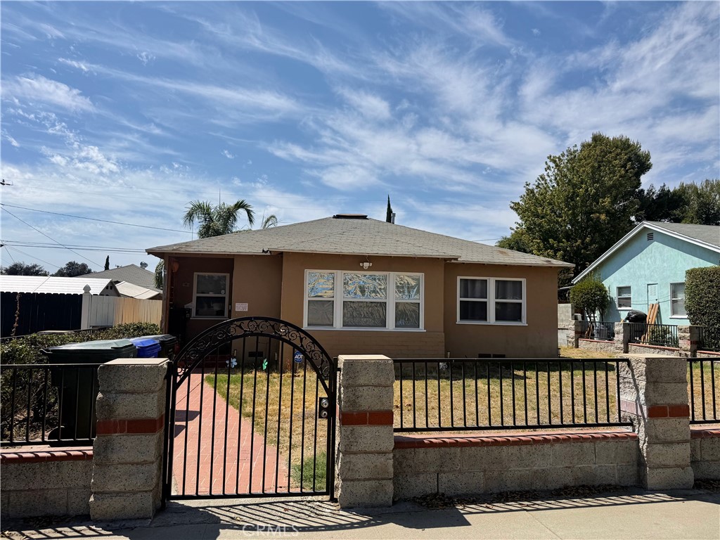 2456 N Waterman
