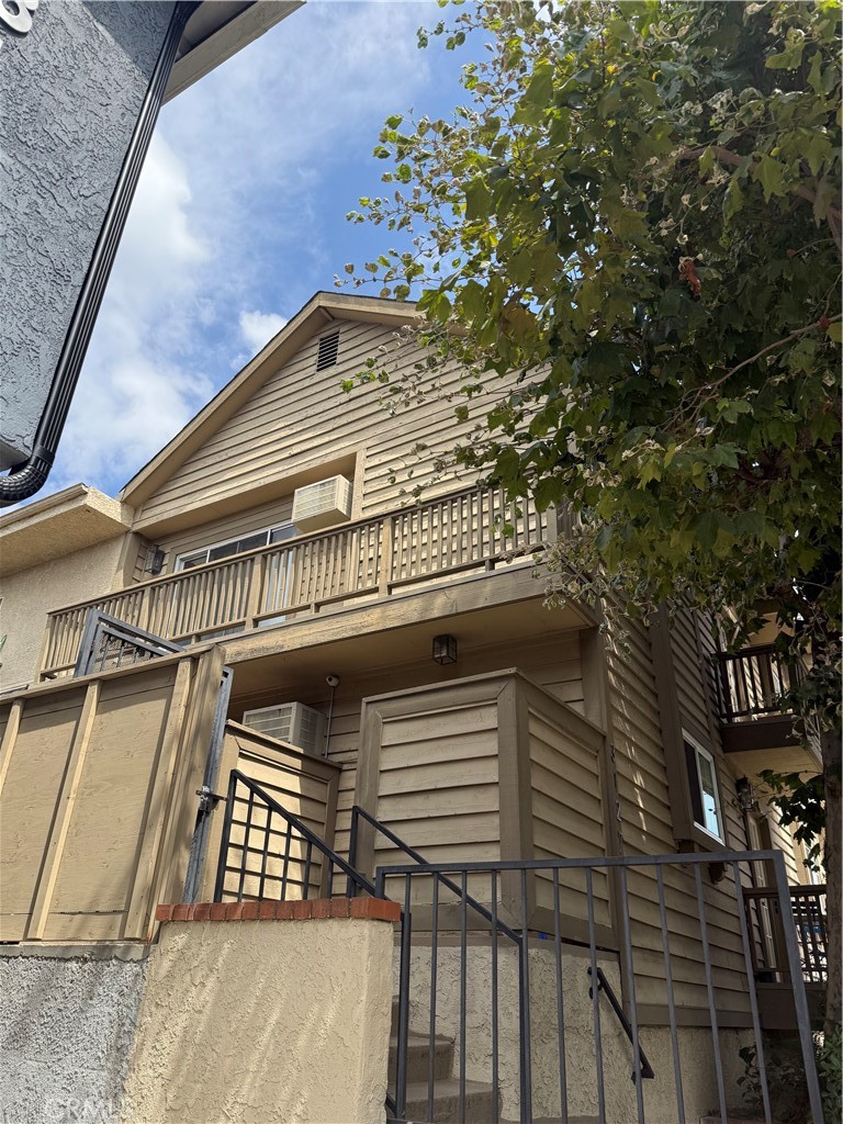 3127 Bagley Avenue 102