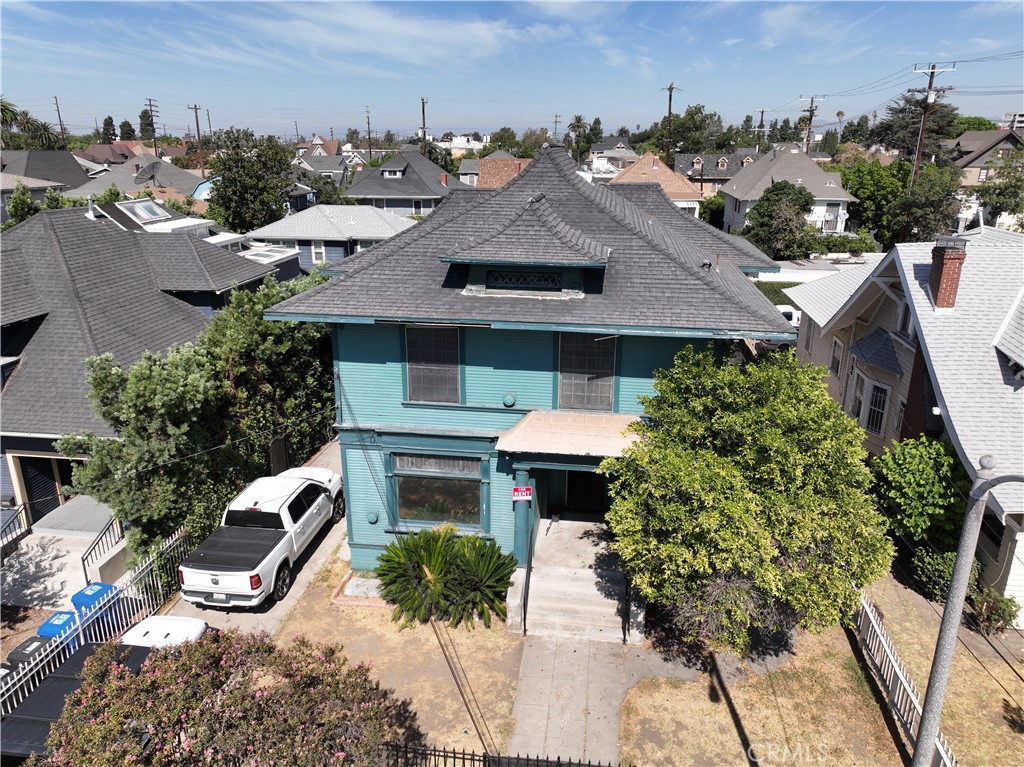 2107 Oak Street