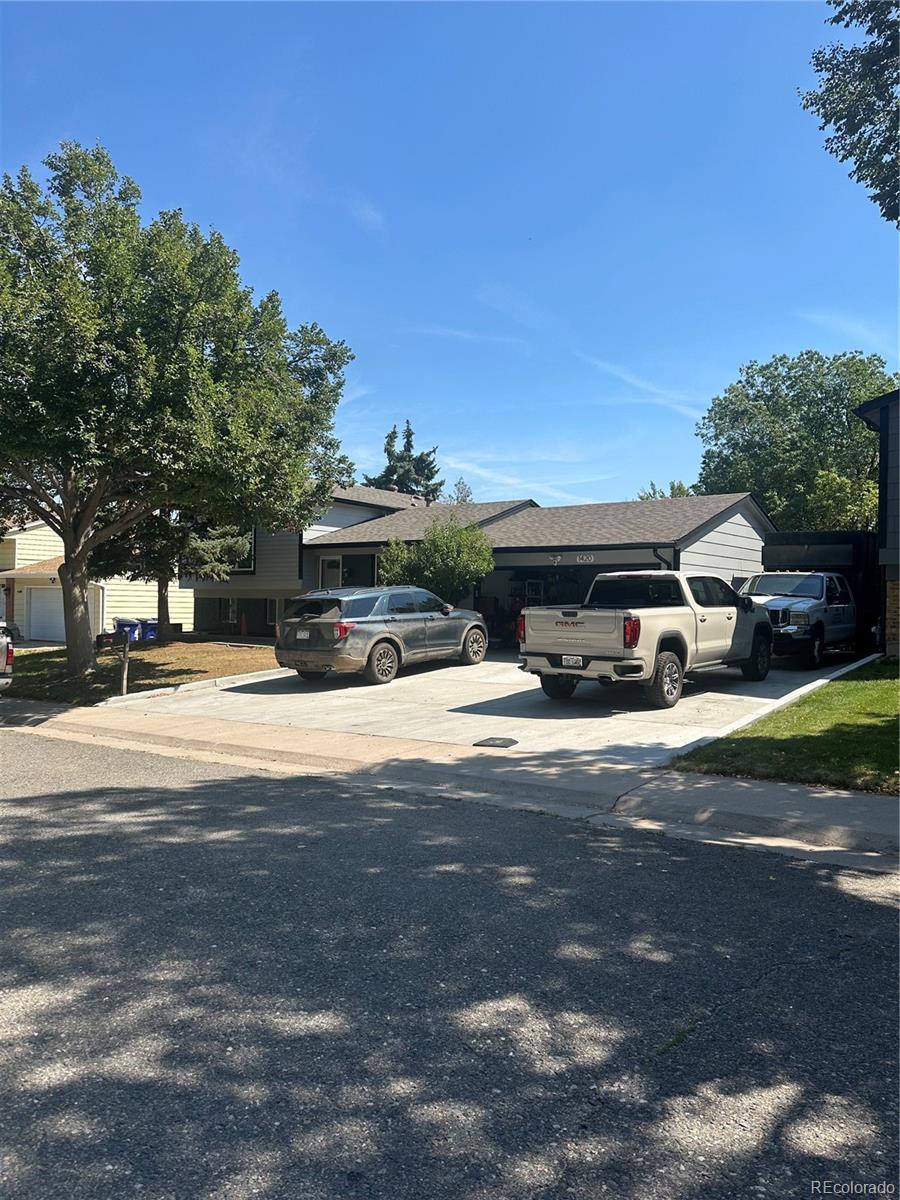 1420 S Lewiston Street, Aurora, CO 80017