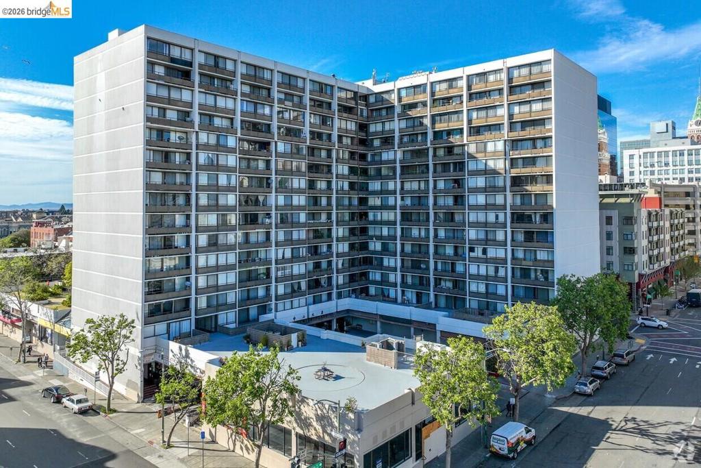 801 Franklin St 205