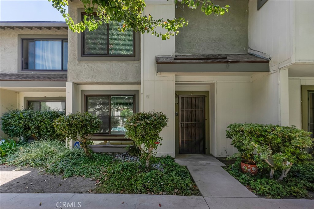 9555 Sepulveda 5