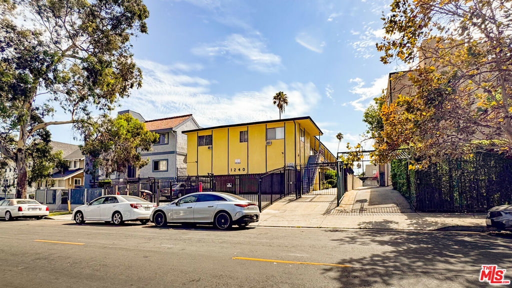 1240 S Norton Avenue