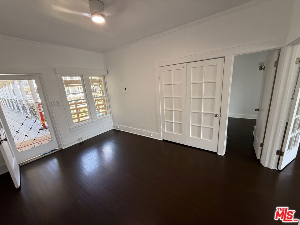 4125 S Figueroa Street 302