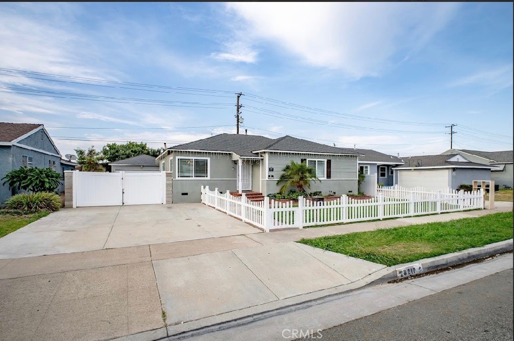 8217 POINSETTIA DRIVE
