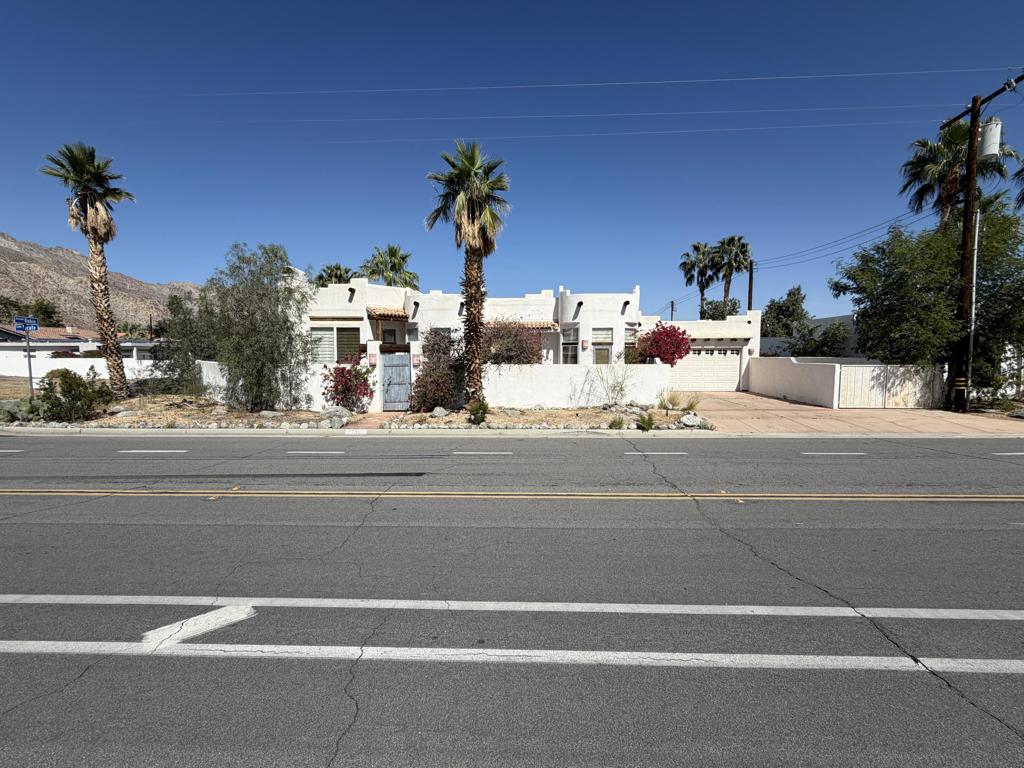77360 Calle Tecate