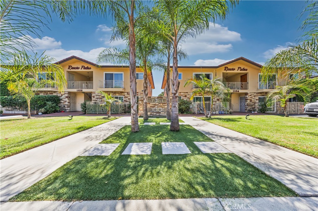 1122 W Huntington Drive 7