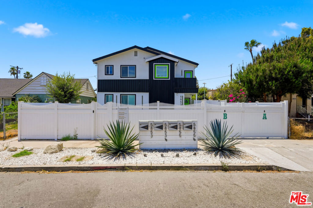 5853 Vineland Avenue