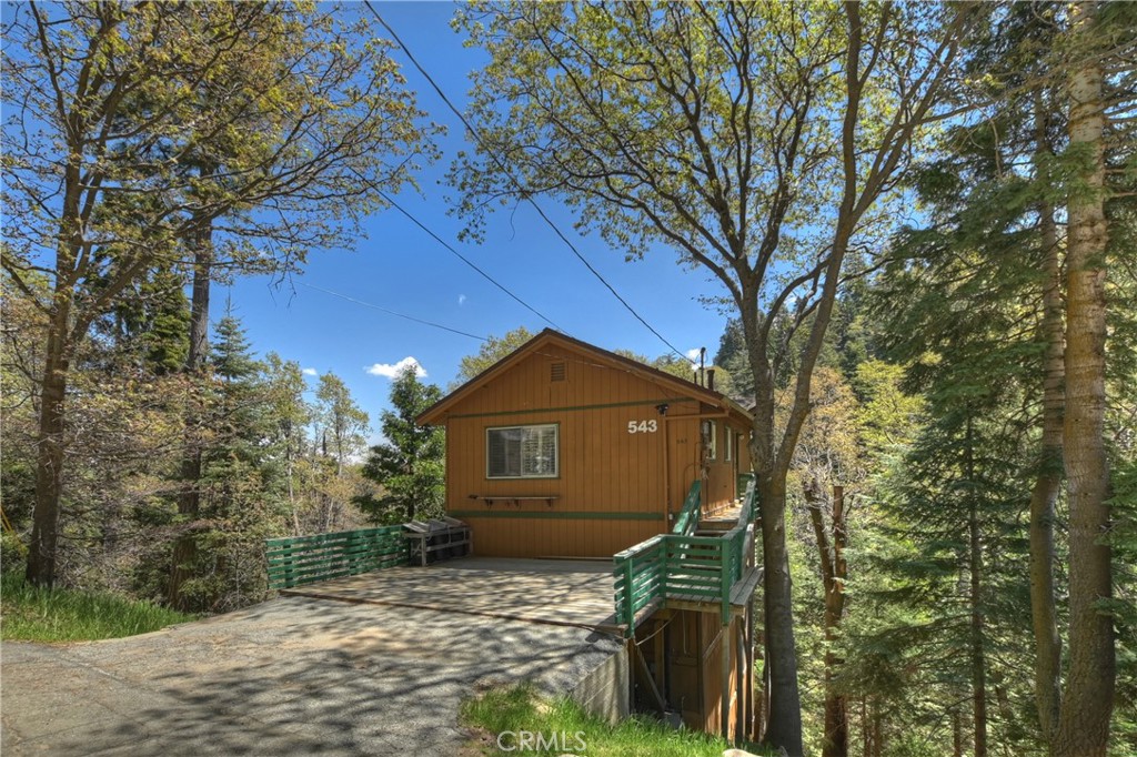 543 Community Drive
