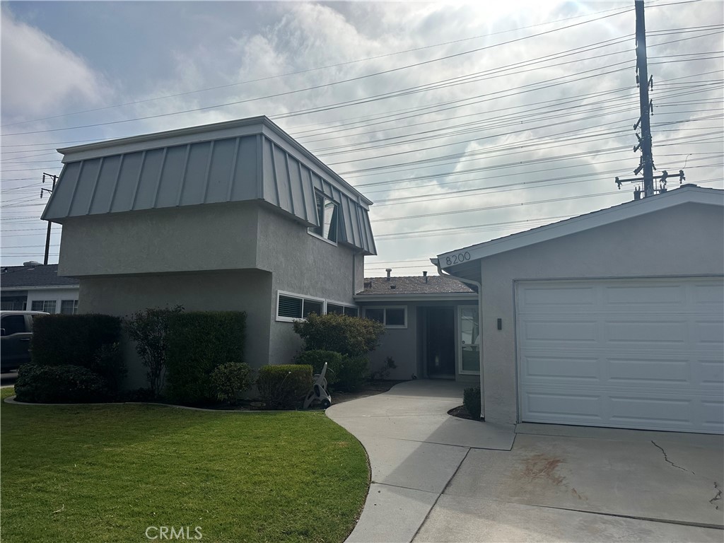 8200 Guava Ave