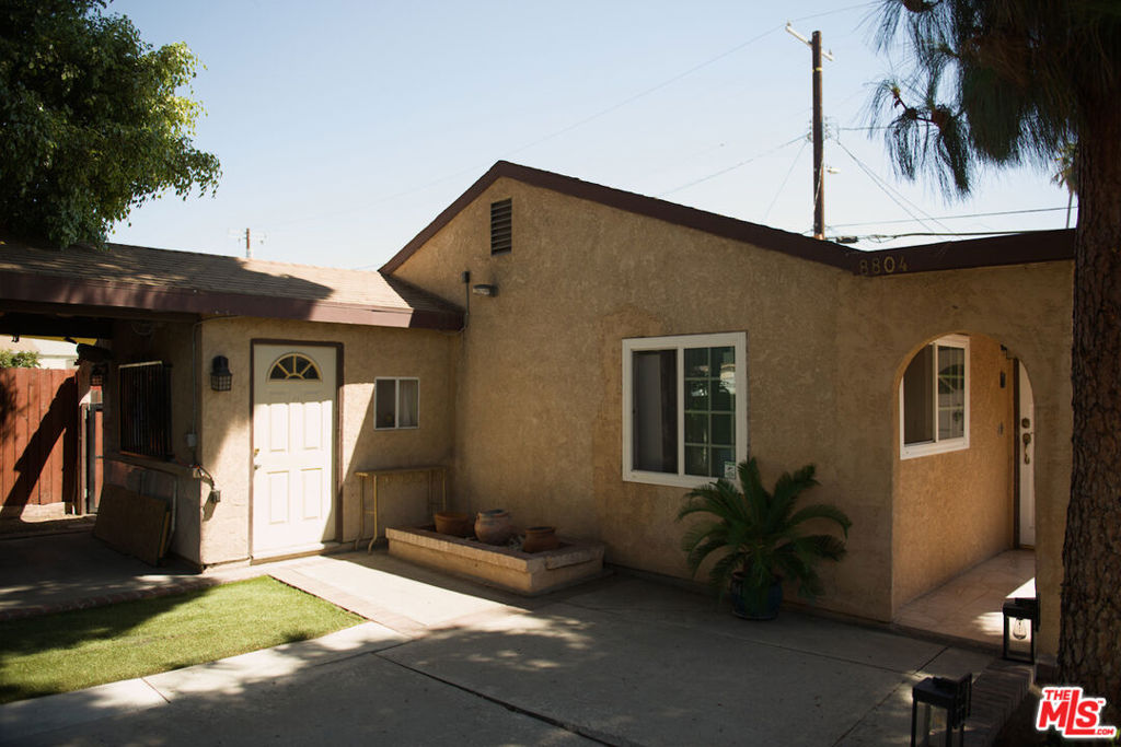 8804 Ilex Avenue